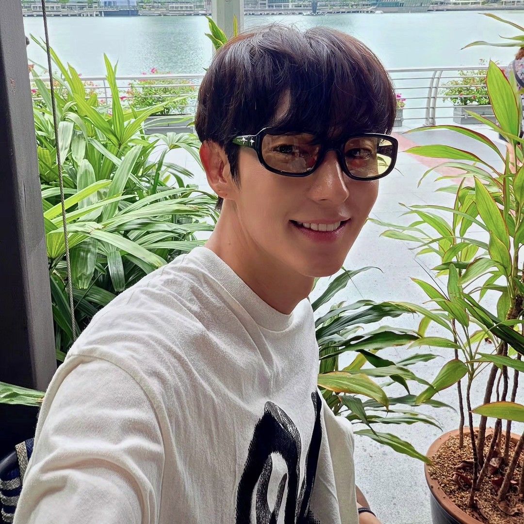 Recent activity shot of Lee Joongi