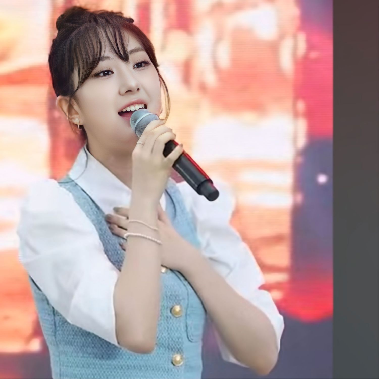 Foto terbaru dari Jeon Yujin