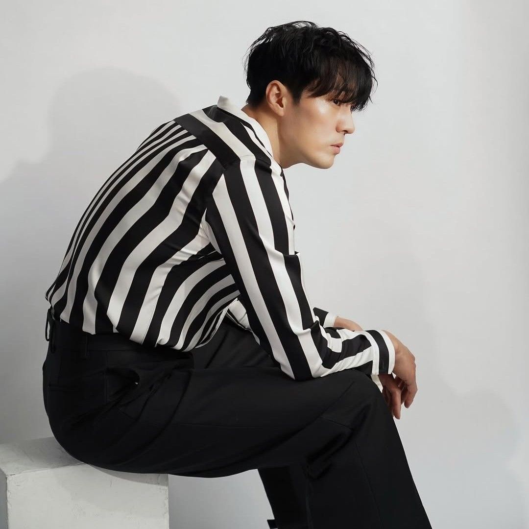 Behind-the-scenes cut of So Jisub