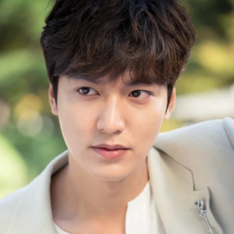 李敏鎬的最新照片