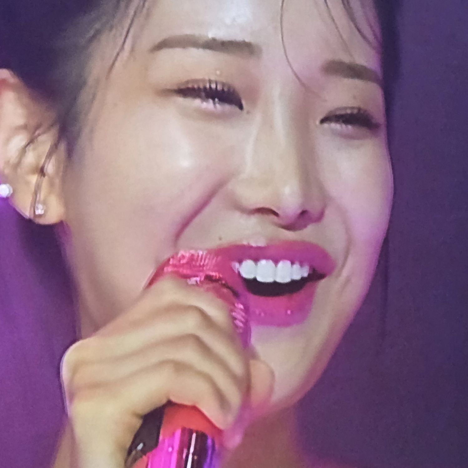 A moment captured by a fan of Kim Soyeon (2004)