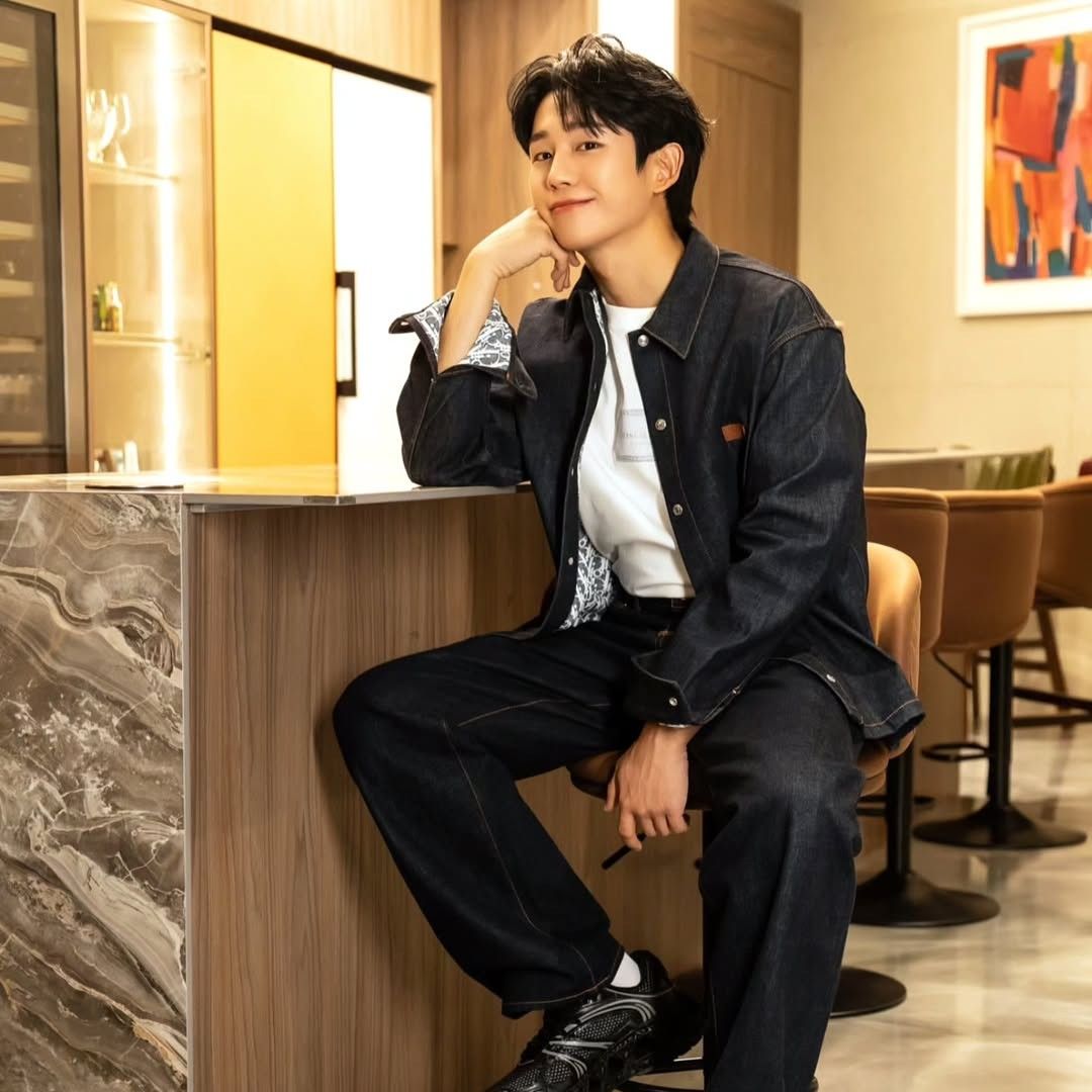 Latest photo of Jung Haein