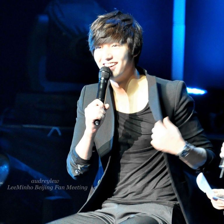 Behind-the-scenes cut of Lee Minho