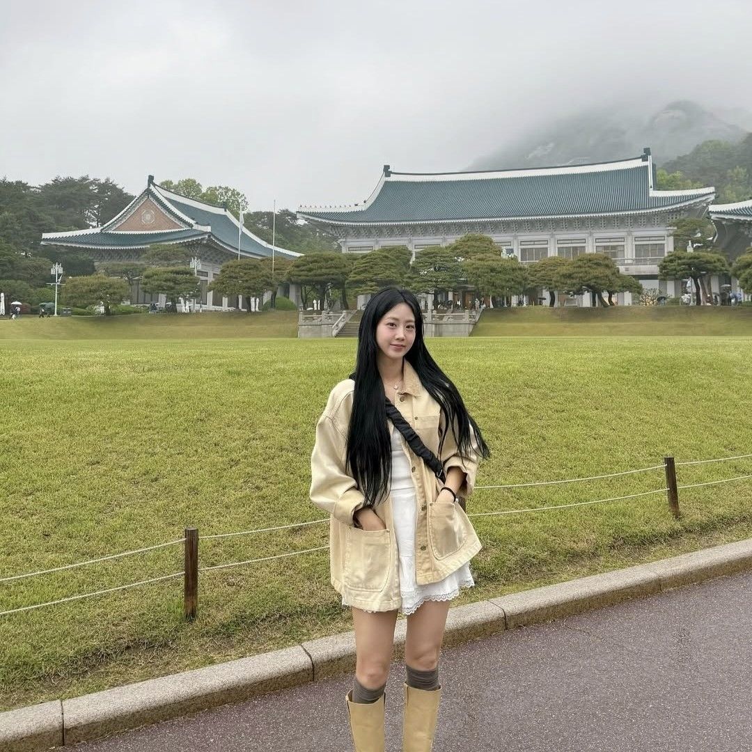 A moment captured by a fan of Kang Hyeyeon