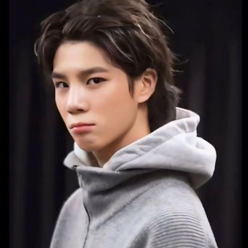 Recent activity shot of Jeong Dongwon