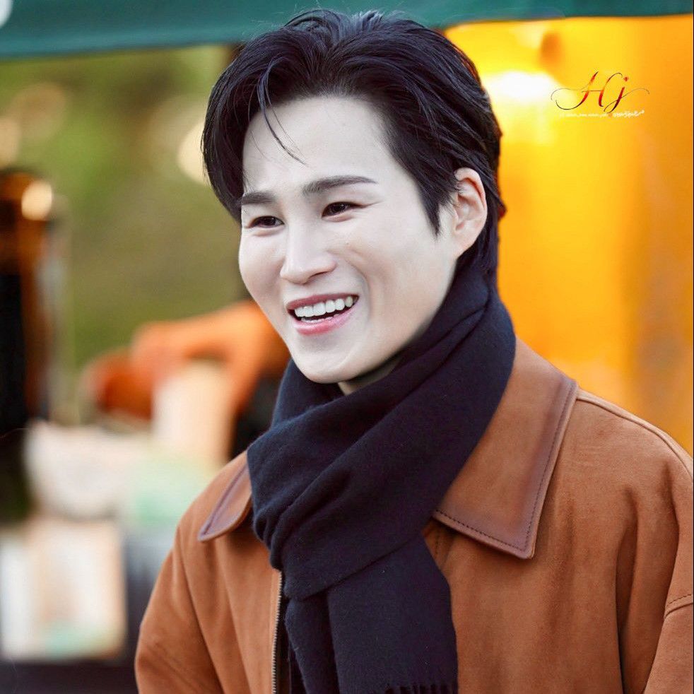 Cuplikan di balik layar dari Kim Heejae