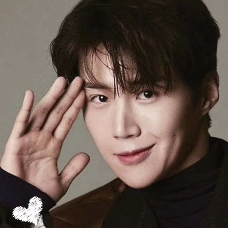 金宣虎的最新照片