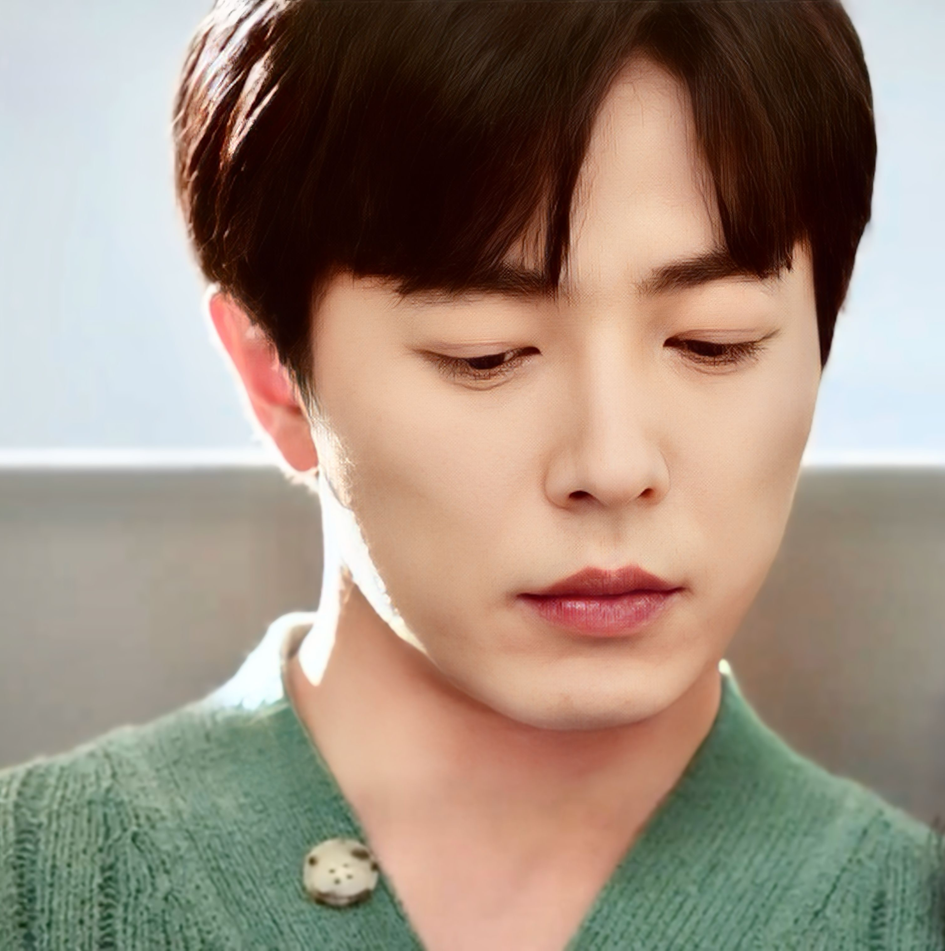 Behind-the-scenes cut of Kim Jaewook