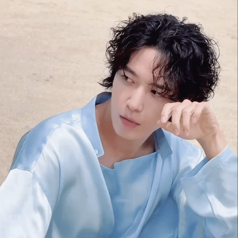 Recent activity shot of Jung Yonghwa