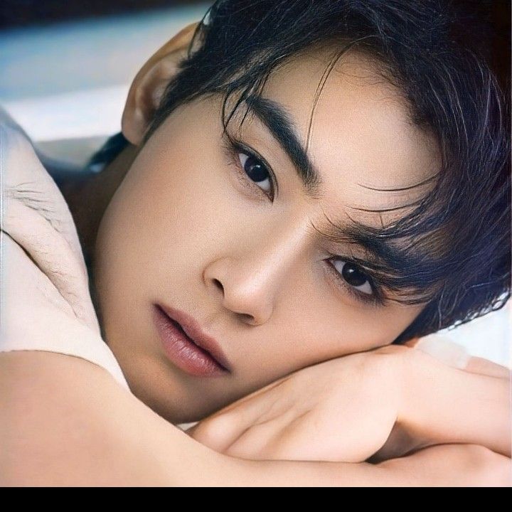 Cuplikan di balik layar dari Cha Eunwoo