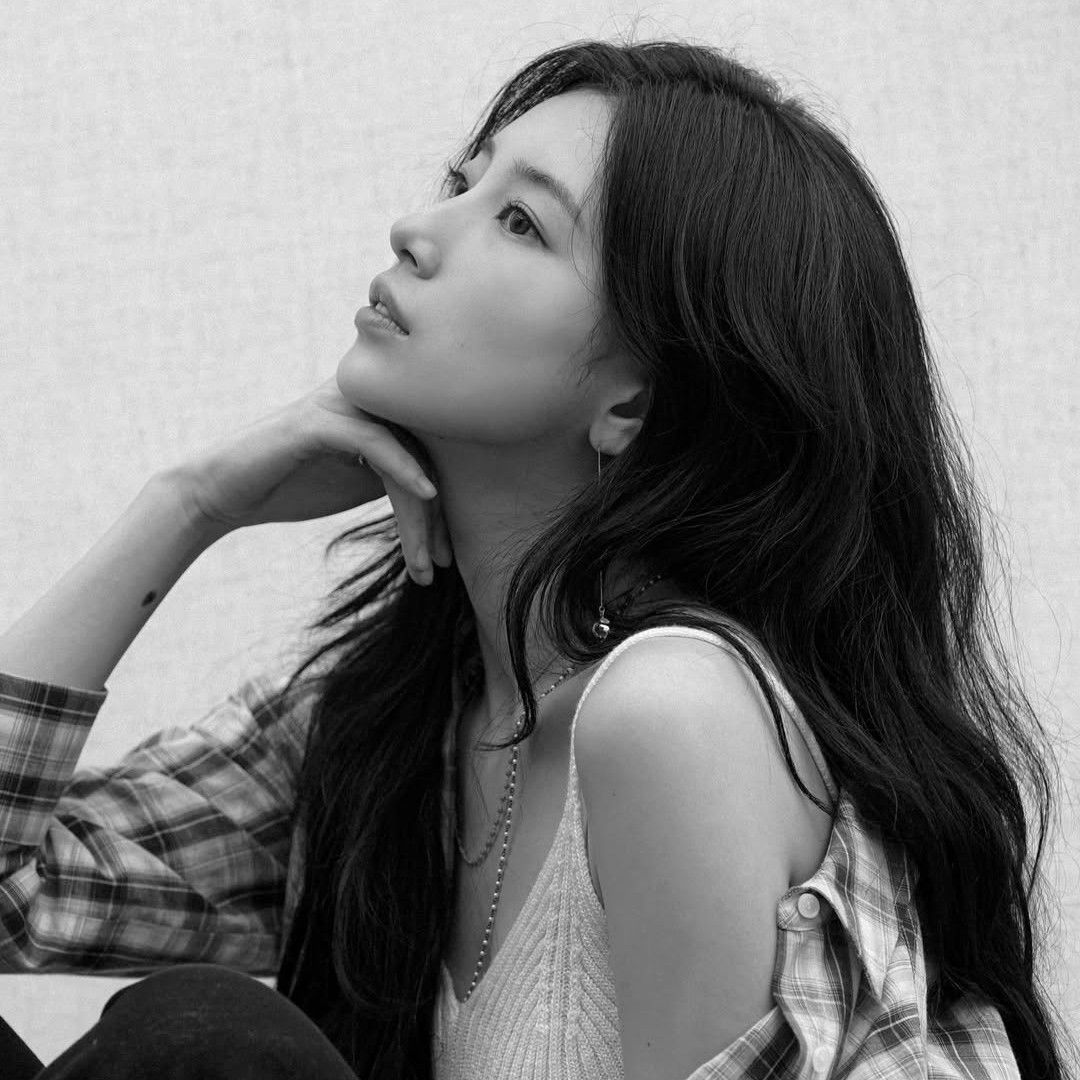 Recent activity shot of Bae Suzy