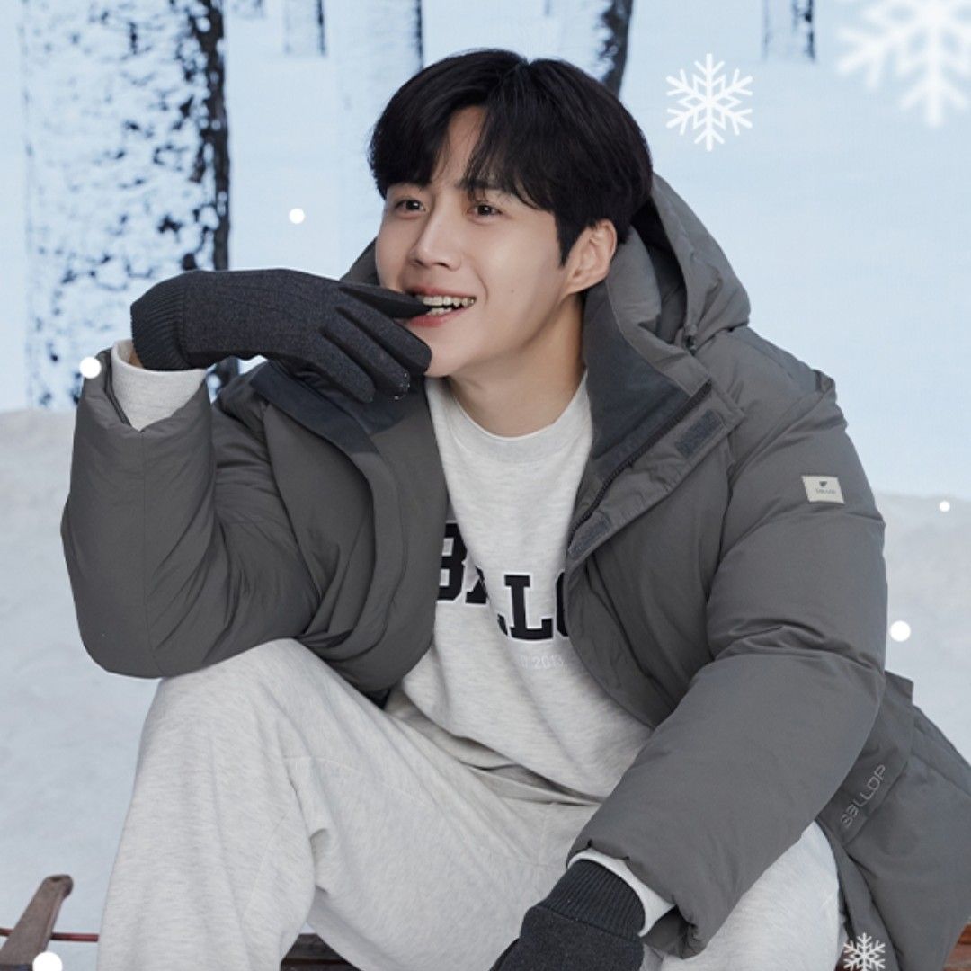 Latest photo of Kim Seonho