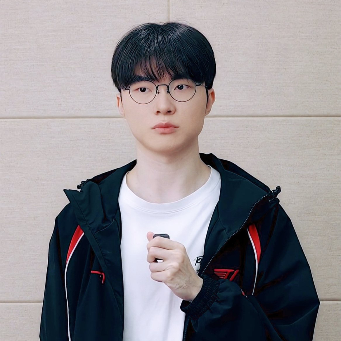Behind-the-scenes cut of Faker