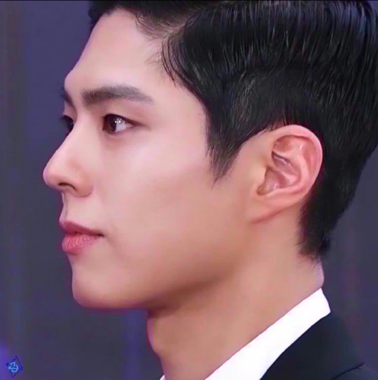 Behind-the-scenes cut of Park Bogum