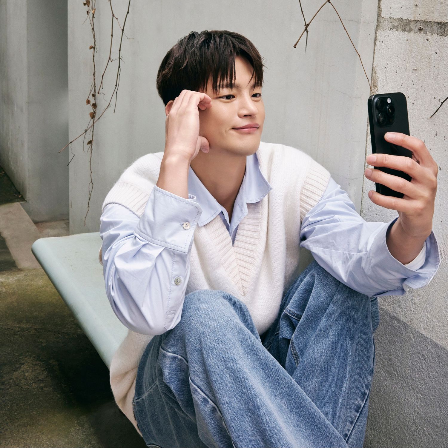 Recent activity shot of Seo Inguk