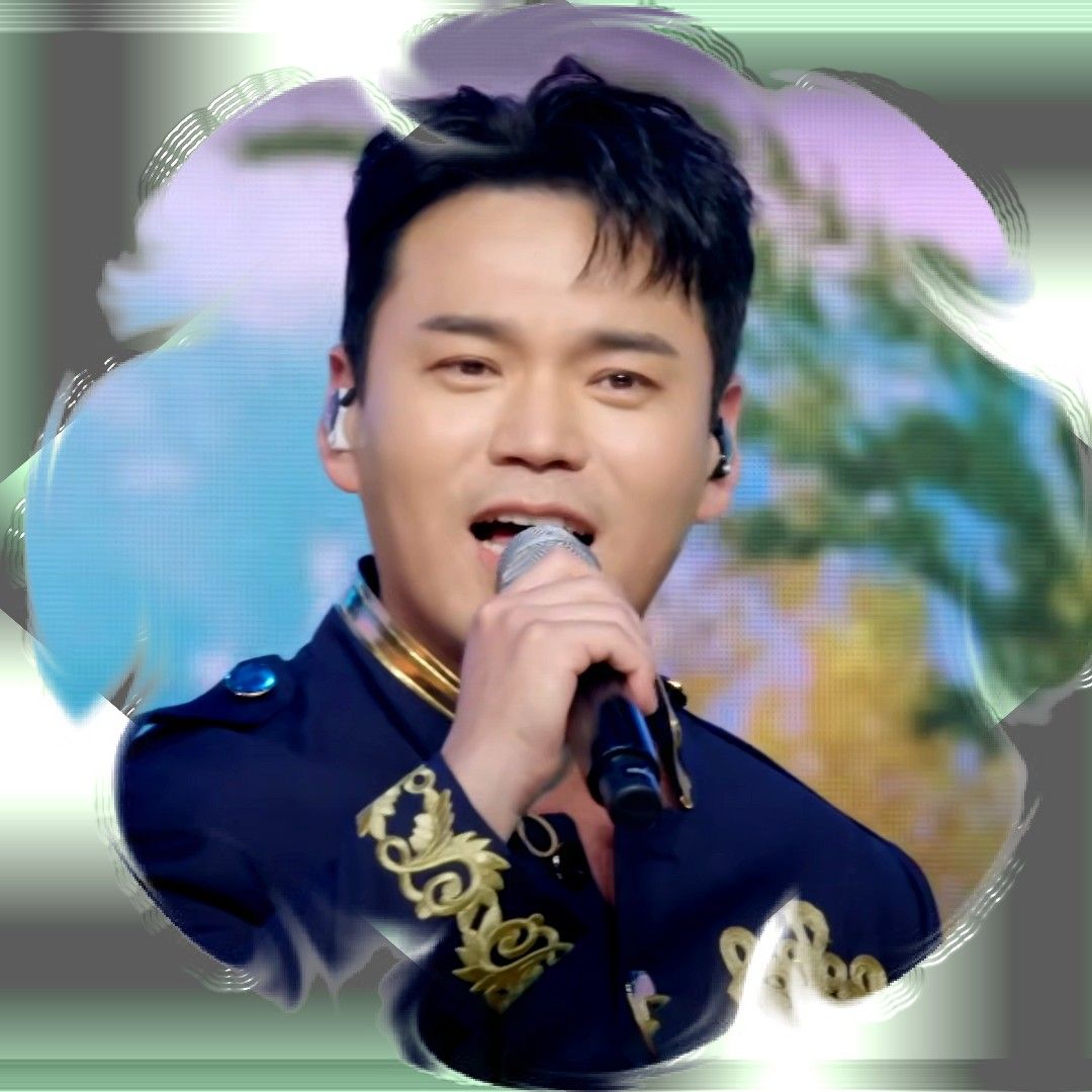 Recent activity shot of Lee Jung