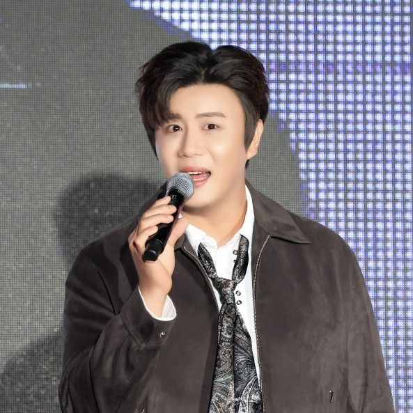 粉丝拍下的晋海成瞬间