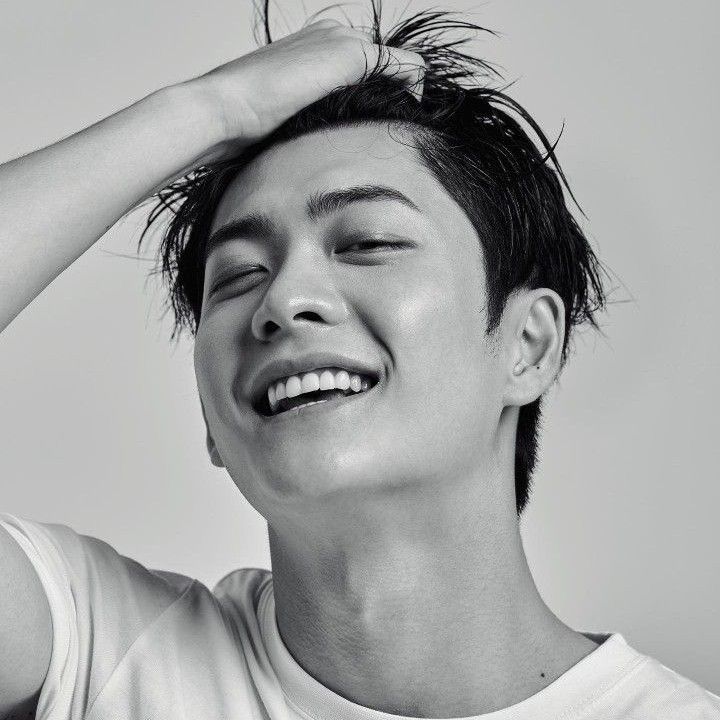A moment captured by a fan of Kang Taeoh