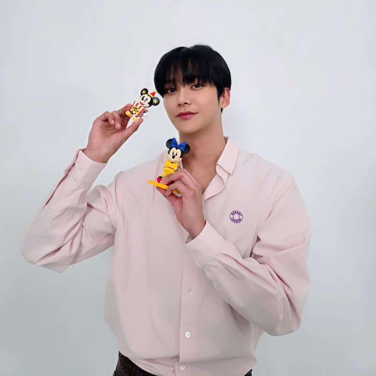 Recent activity shot of Rowoon