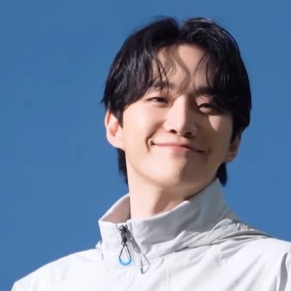 Recent activity shot of Lee Junho
