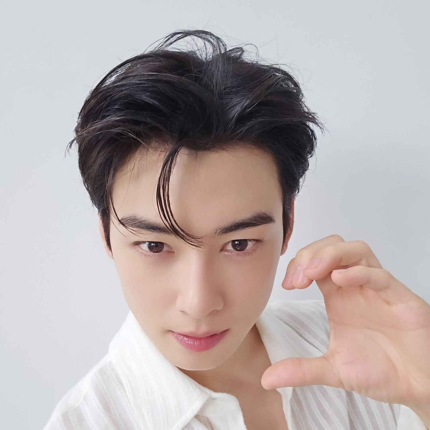 Latest photo of Cha Eunwoo