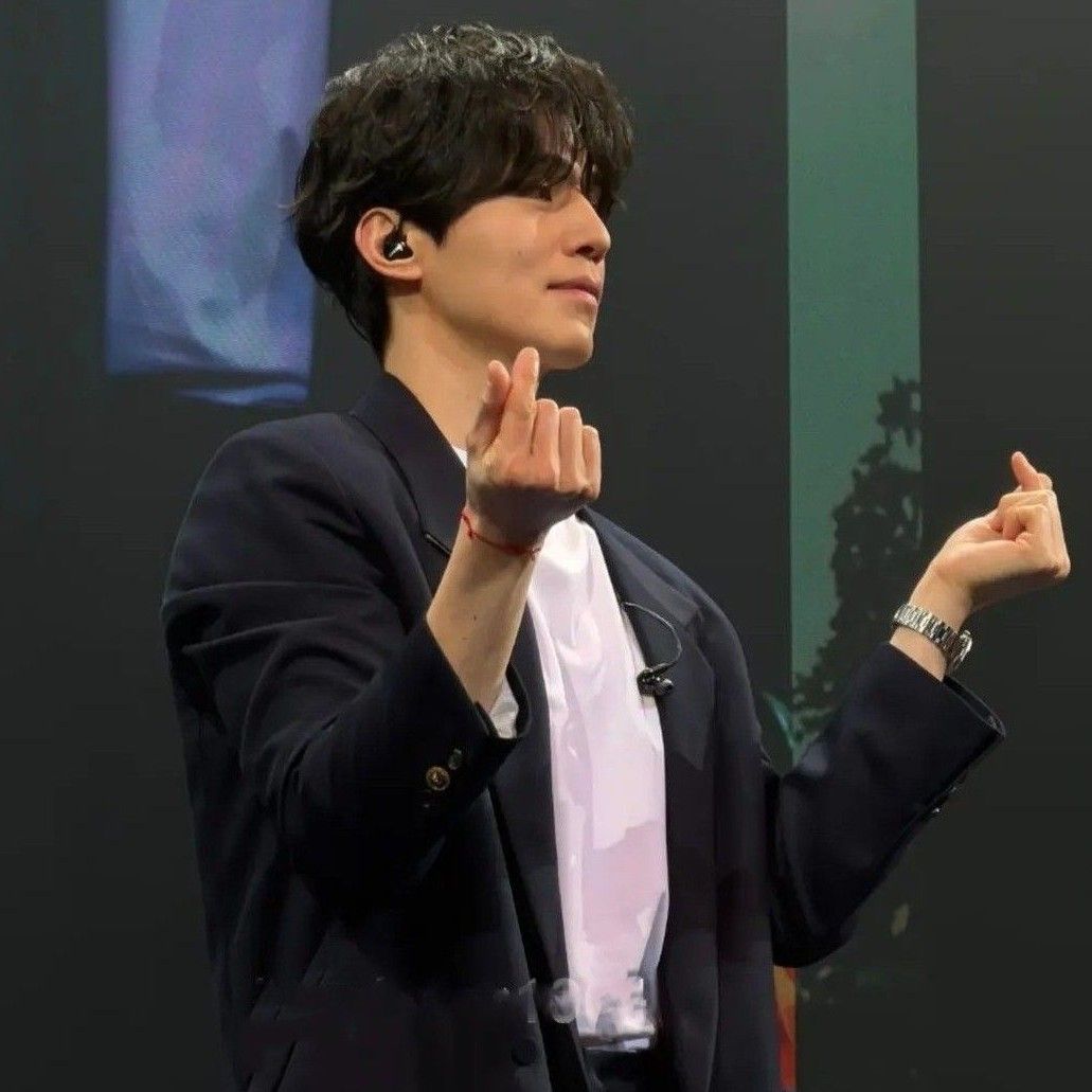 Latest photo of Lee Dongwook