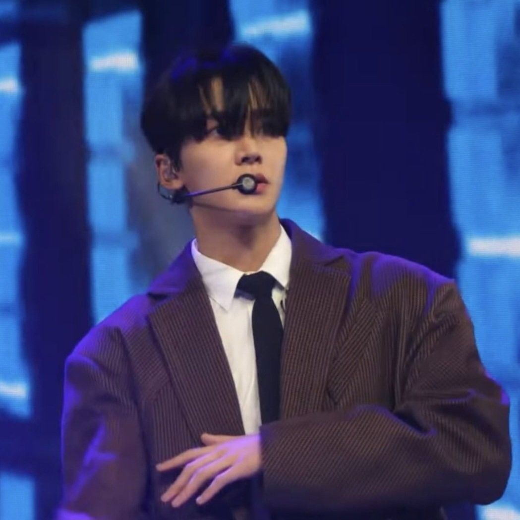 Foto terbaru dari Rowoon