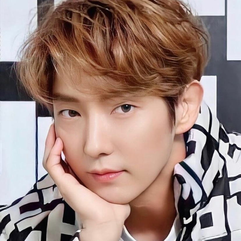 Behind-the-scenes cut of Lee Joongi