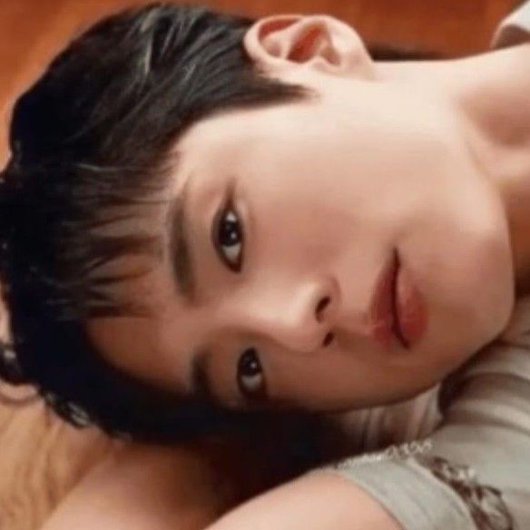 A moment captured by a fan of Park Bogum