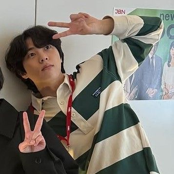 Behind-the-scenes cut of Kim Mujun