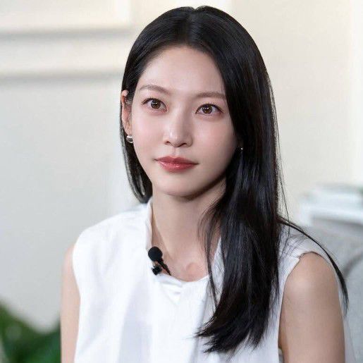 Recent activity shot of Gong Seungyeon