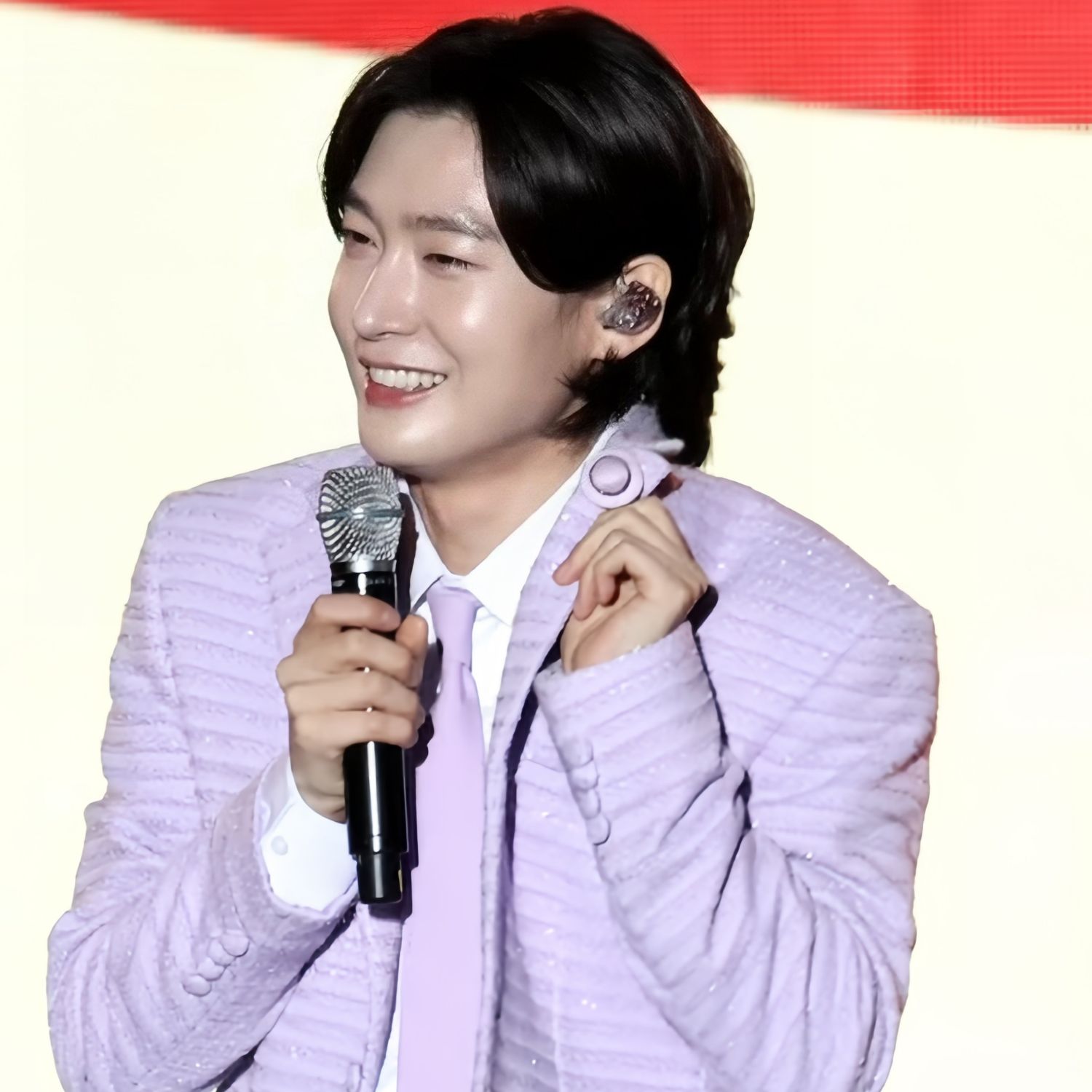 Behind-the-scenes cut of Kim Yongbin