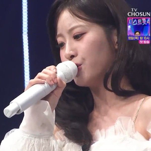 粉丝拍下的Oh Yujin瞬间