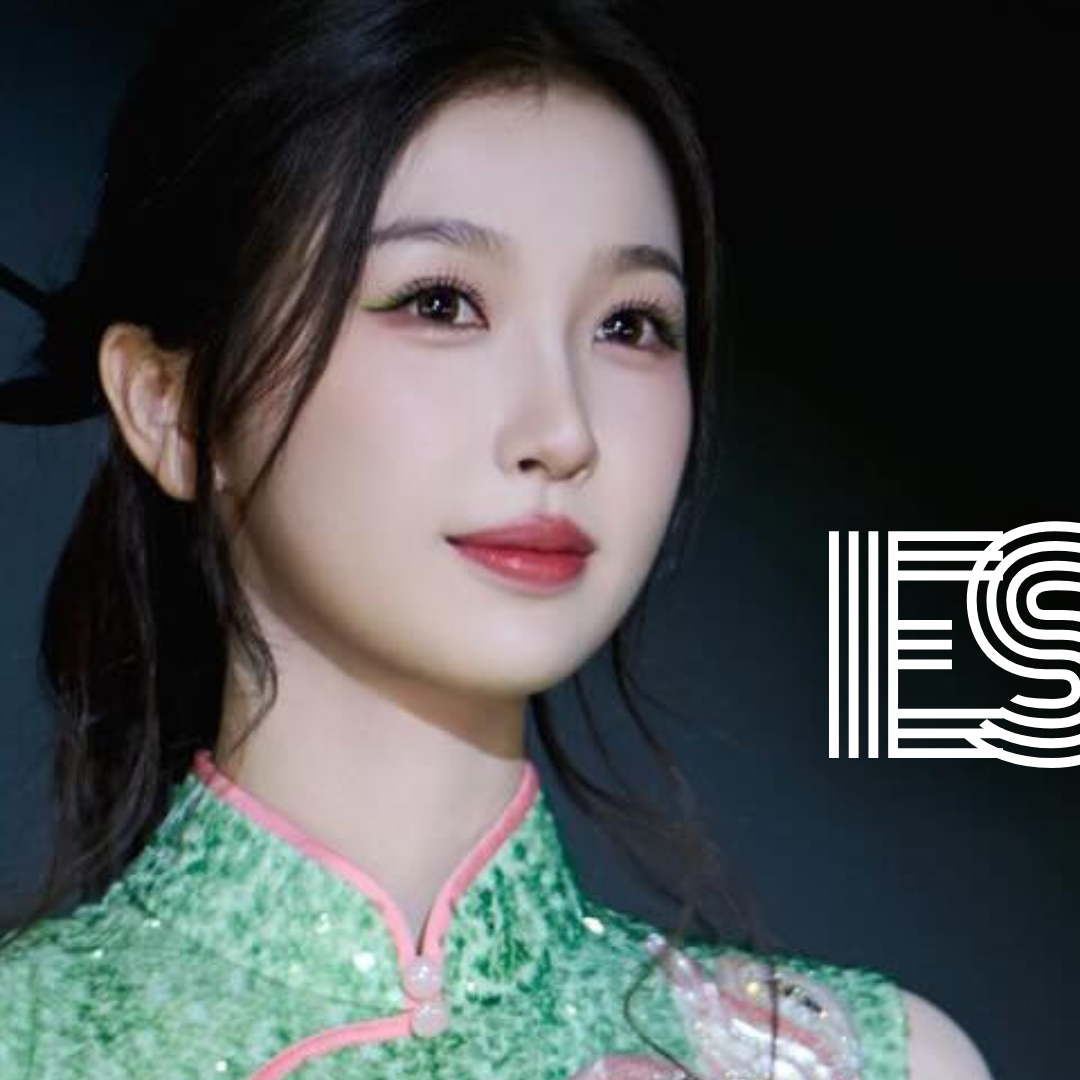 A moment captured by a fan of Esther Yu