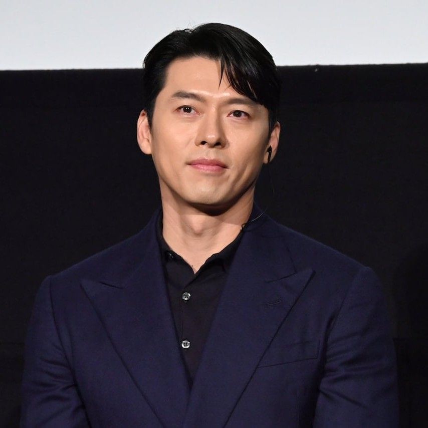 Momen yang diabadikan oleh penggemar Hyun Bin
