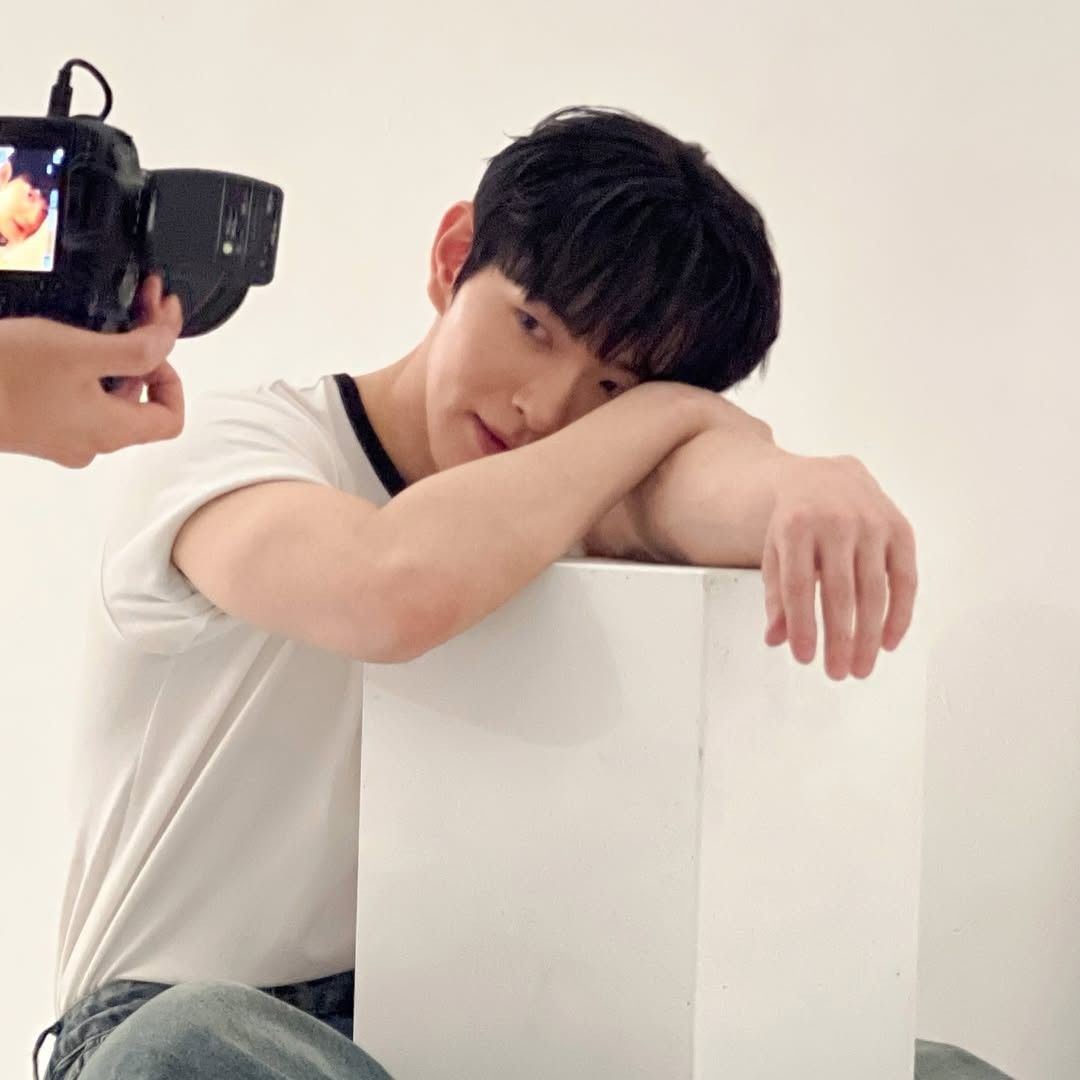 Recent activity shot of Lee Byeongchan