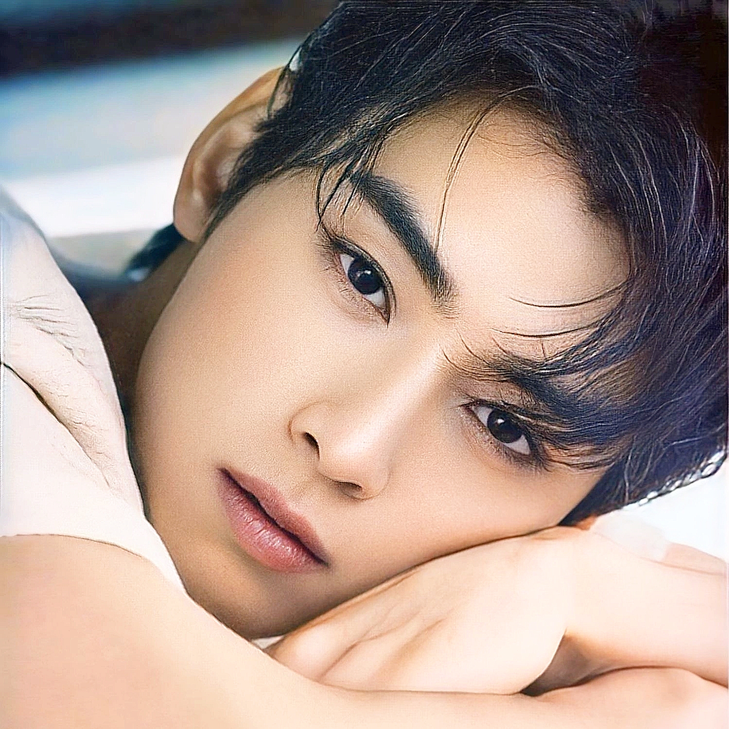 A moment captured by a fan of Cha Eunwoo