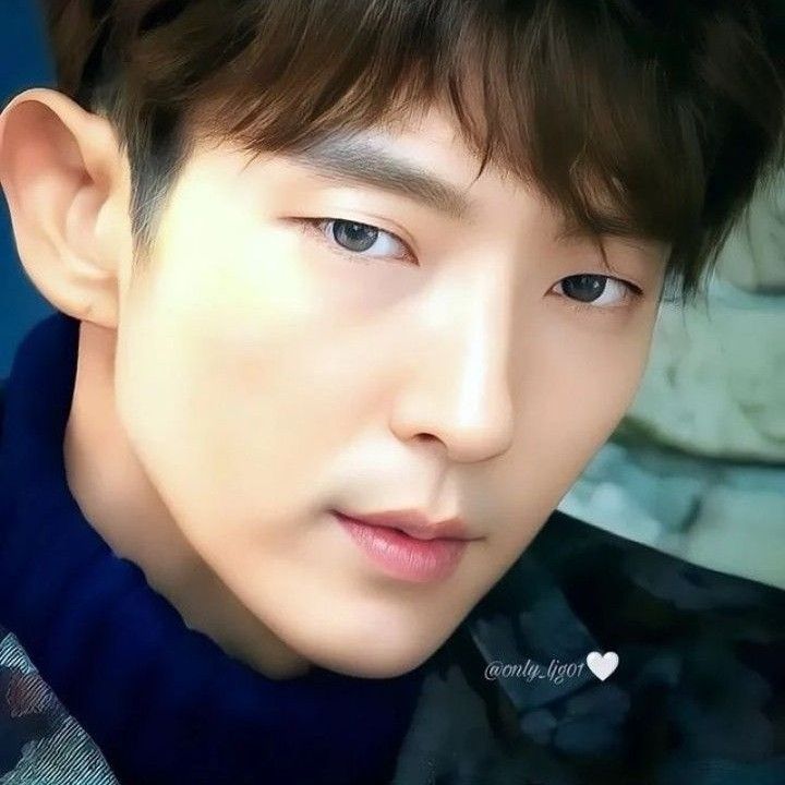 Behind-the-scenes cut of Lee Joongi