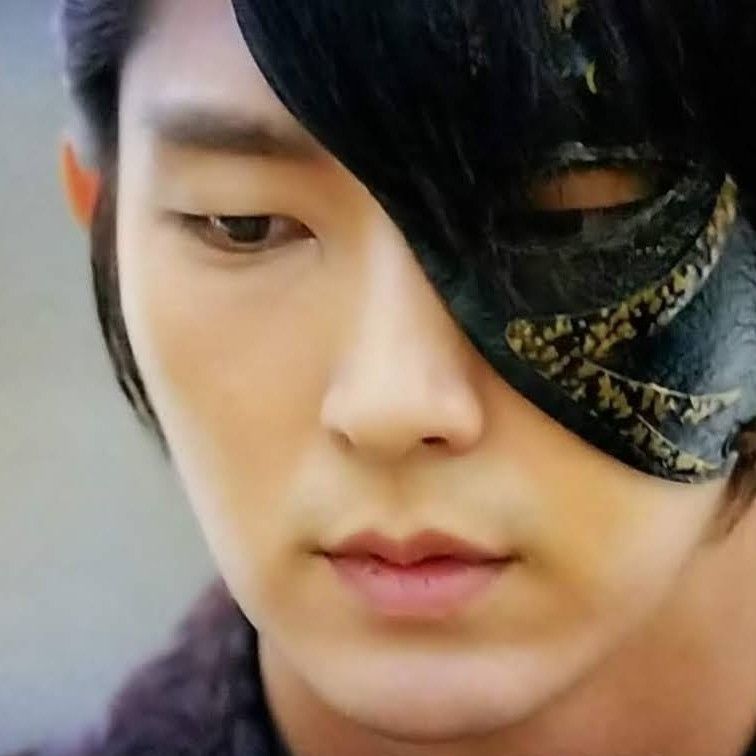 Latest photo of Lee Joongi