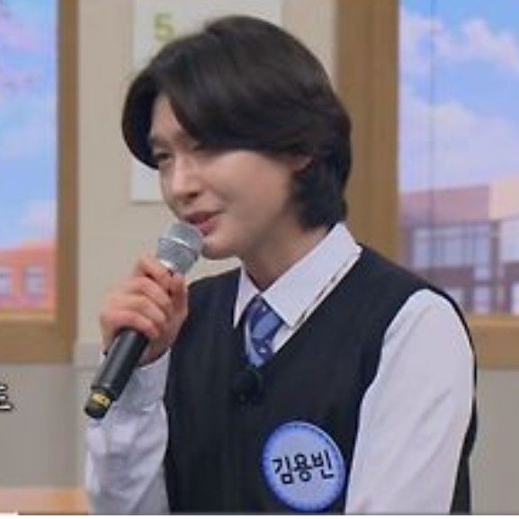 Behind-the-scenes cut of Kim Yongbin