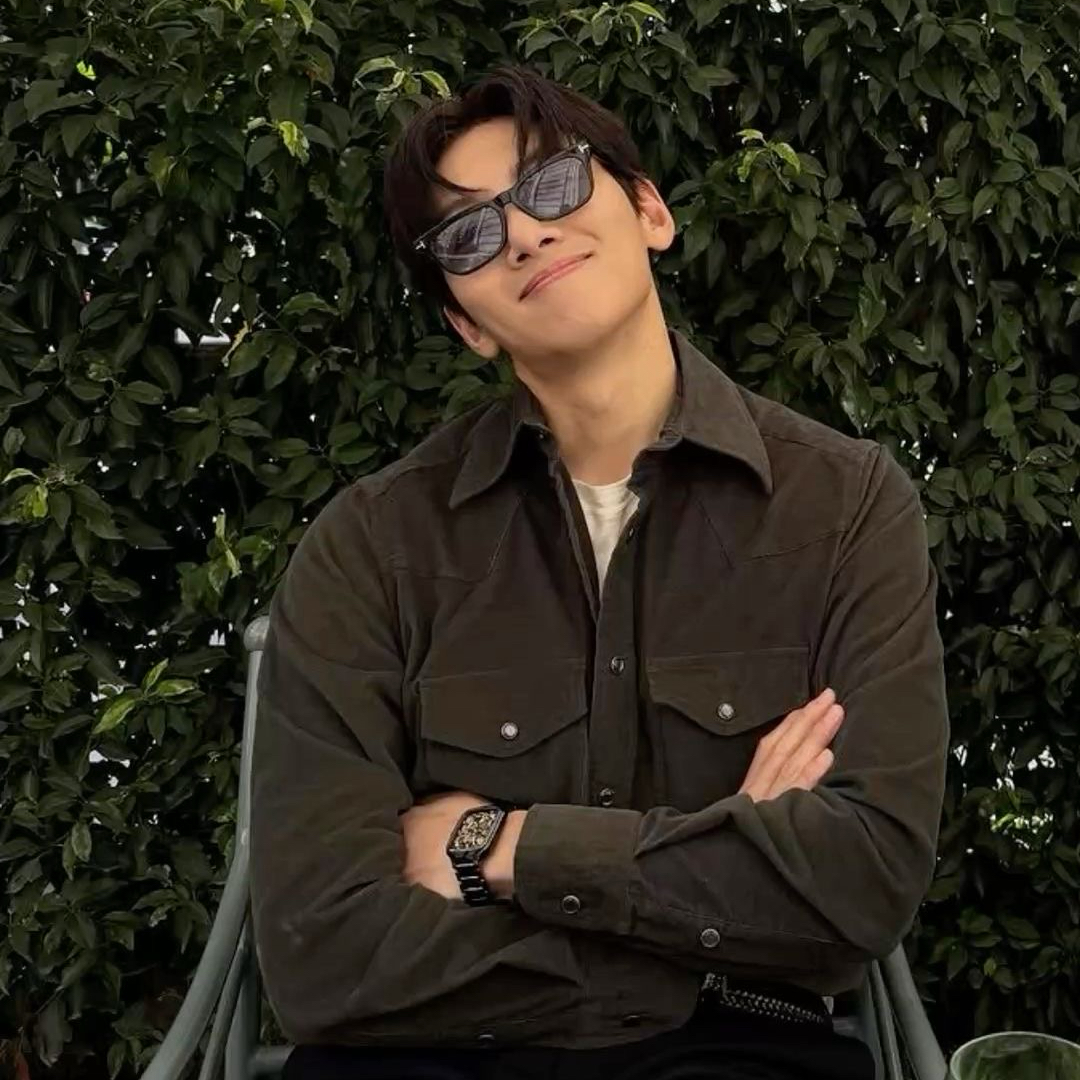 Behind-the-scenes cut of Ji Changwook