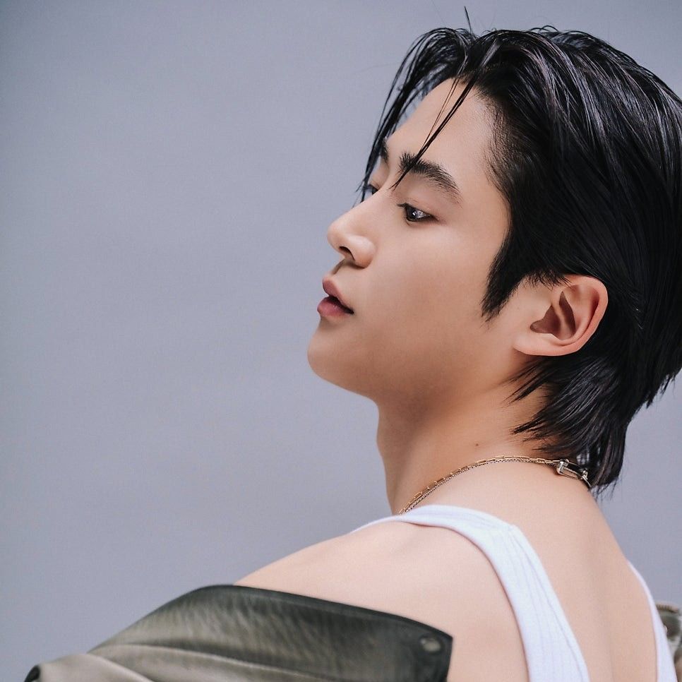 A moment captured by a fan of Rowoon