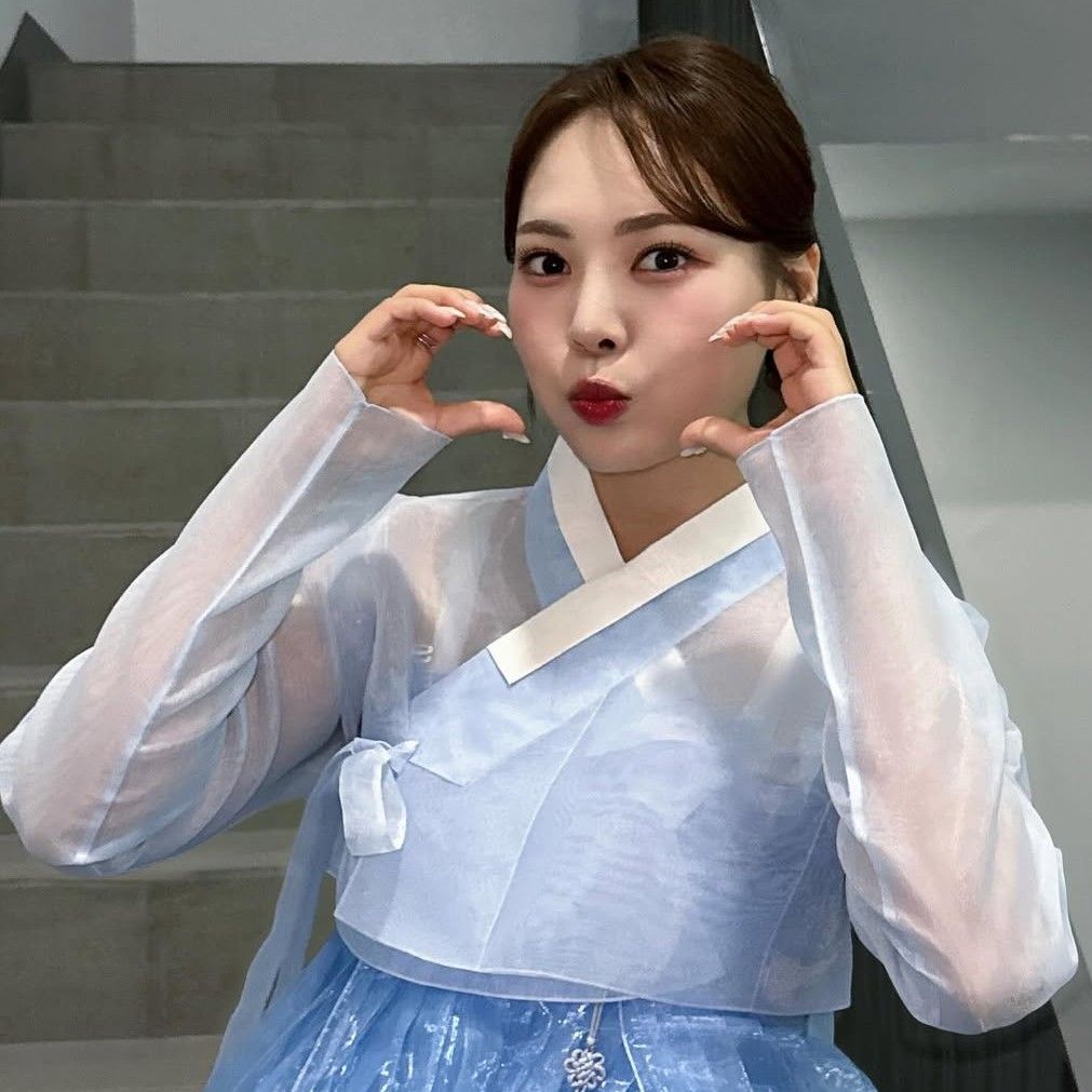 A moment captured by a fan of Miss Kim