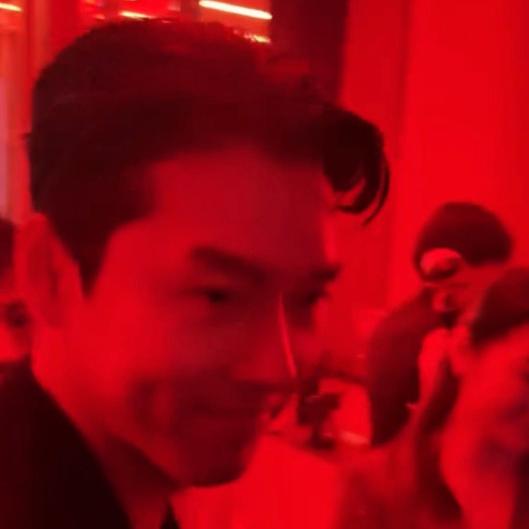 Behind-the-scenes cut of Hyun Bin