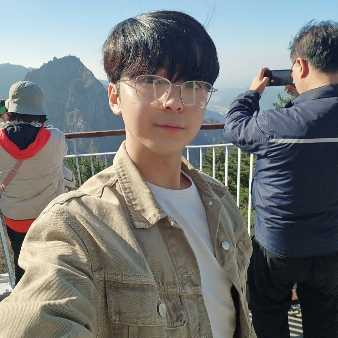 Latest photo of Park Minsu