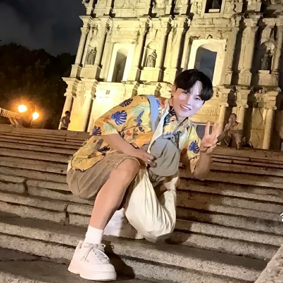 Recent activity shot of Park Seojin