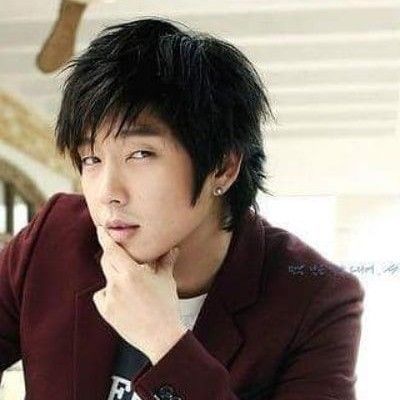 Behind-the-scenes cut of Lee Joongi