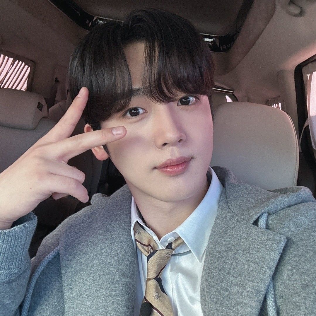 Latest photo of Kim Yohan
