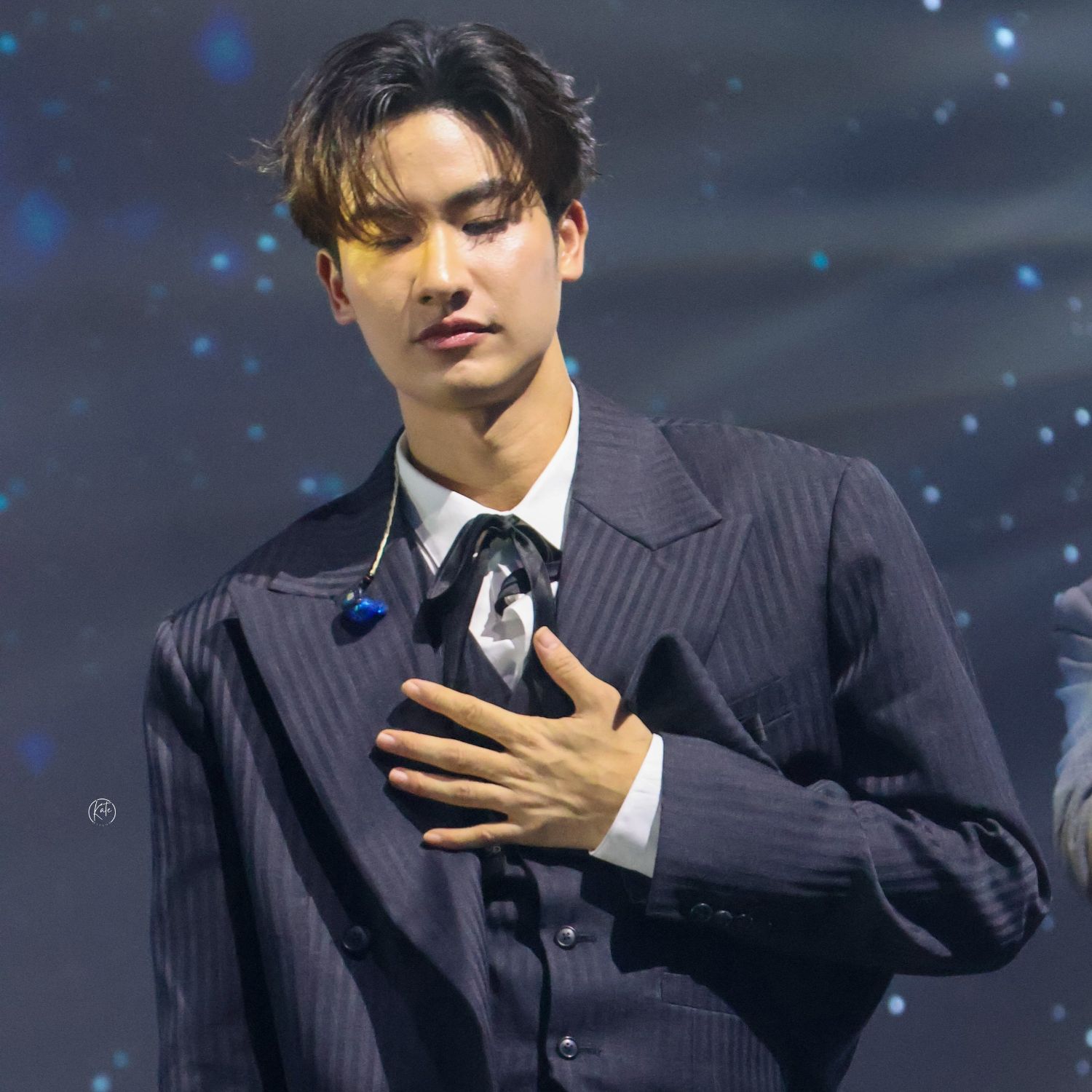 Behind-the-scenes cut of Tay Tawan Vihokratana