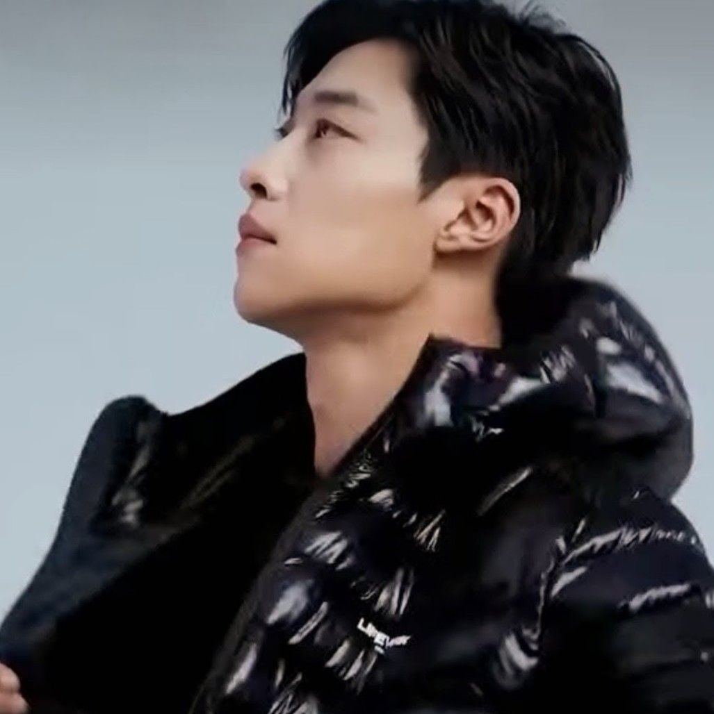 A moment captured by a fan of Woo Dohwan